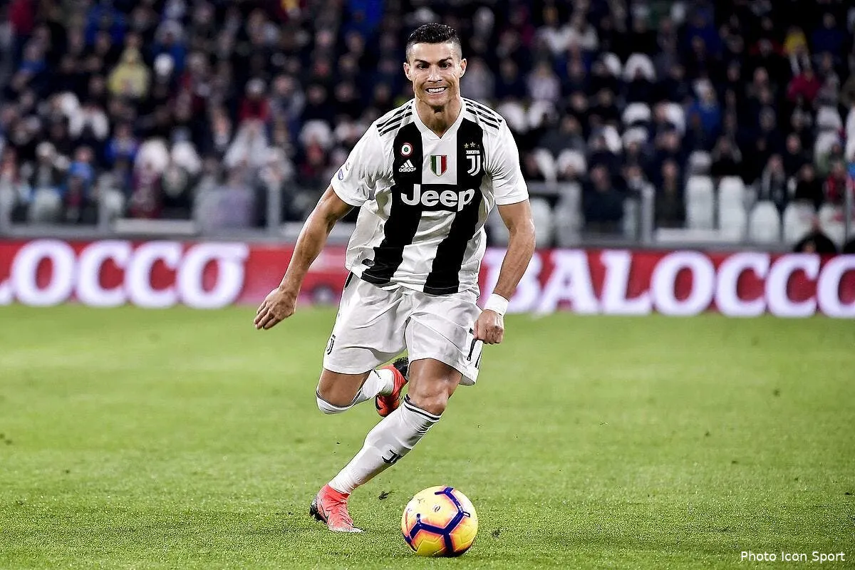cristiano ronaldo s enflamme pour ce buteur il veut rejouer avec lui icon lap 031118 05 48235291
