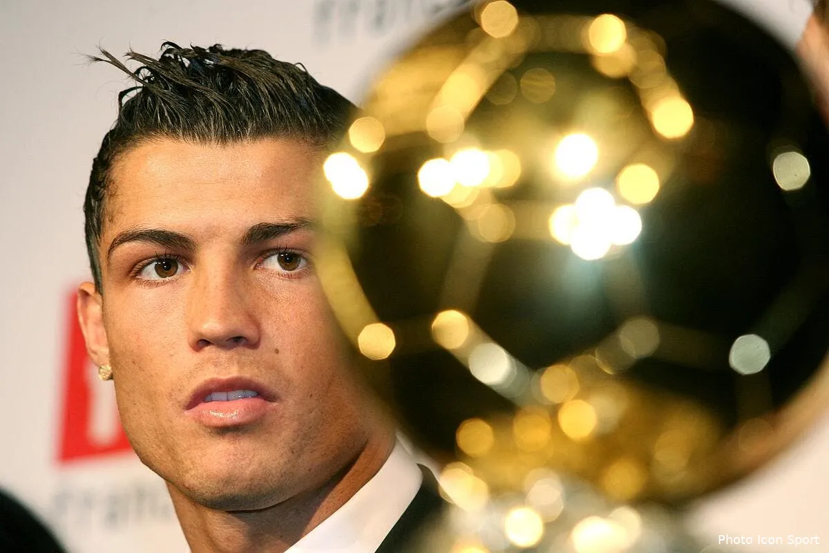 cristiano ronaldo sera a la ceremonie du ballon d or selon blatter iconsport oap071208 02 0272463