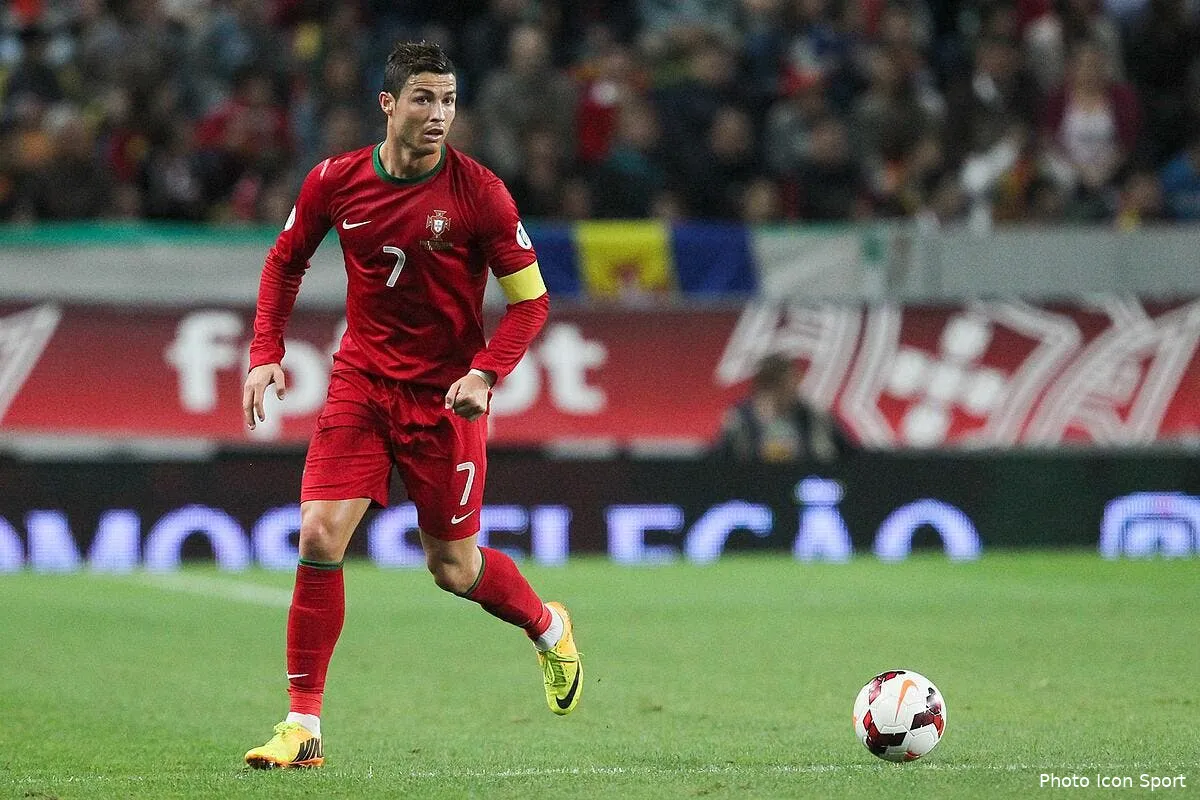 cristiano ronaldo soupconne d un coup tordu iconsport rod 111013 08 1567511