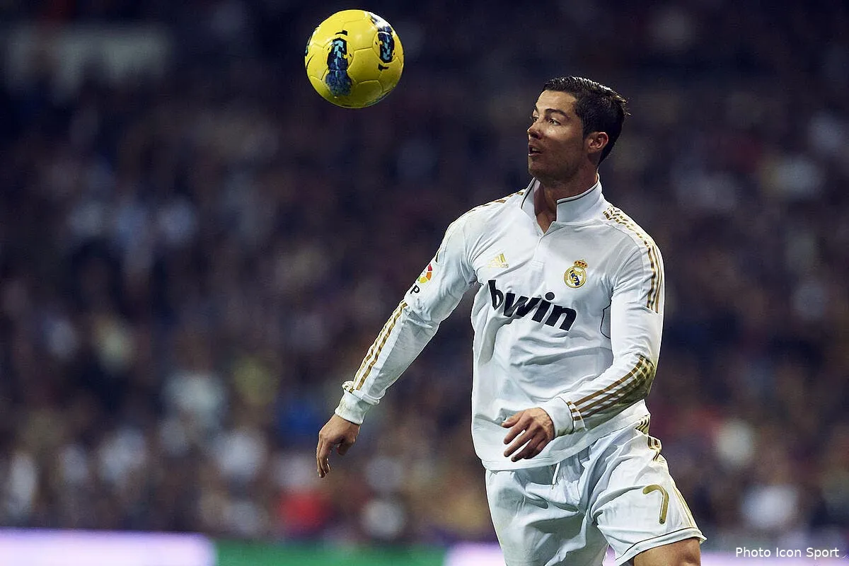 cristiano ronaldo trahi par un ancien coequipier iconsport acp 261111 99 0327886