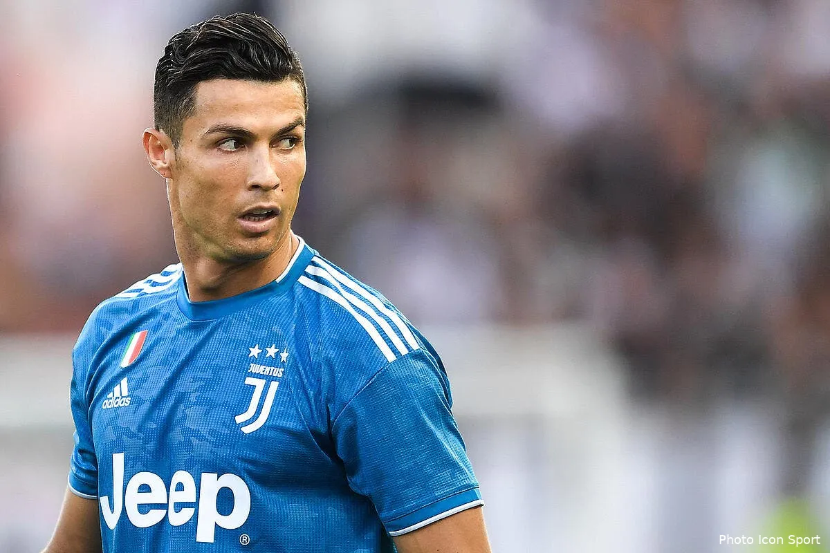 cristiano ronaldo victime de la mafia du foot sa mere accuse icon sipausa 27201820268889