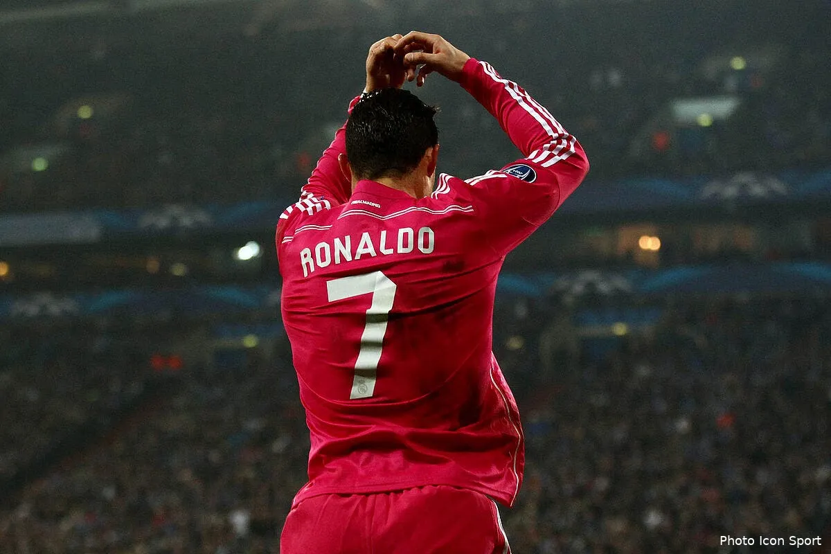 cristiano ronaldo voit a nouveau la vie en rose iconsport fir 180215 63 22104643