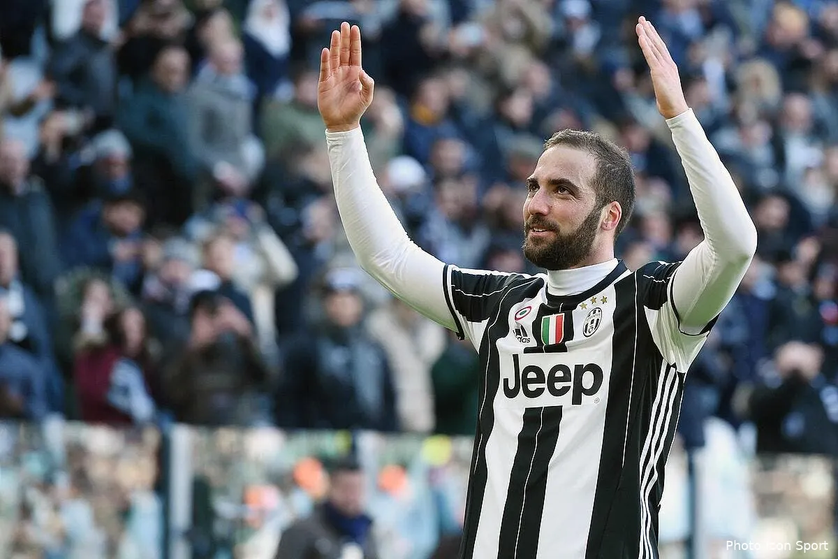 crotone juventus 0 2 iconsport liv 220117 01 02170156