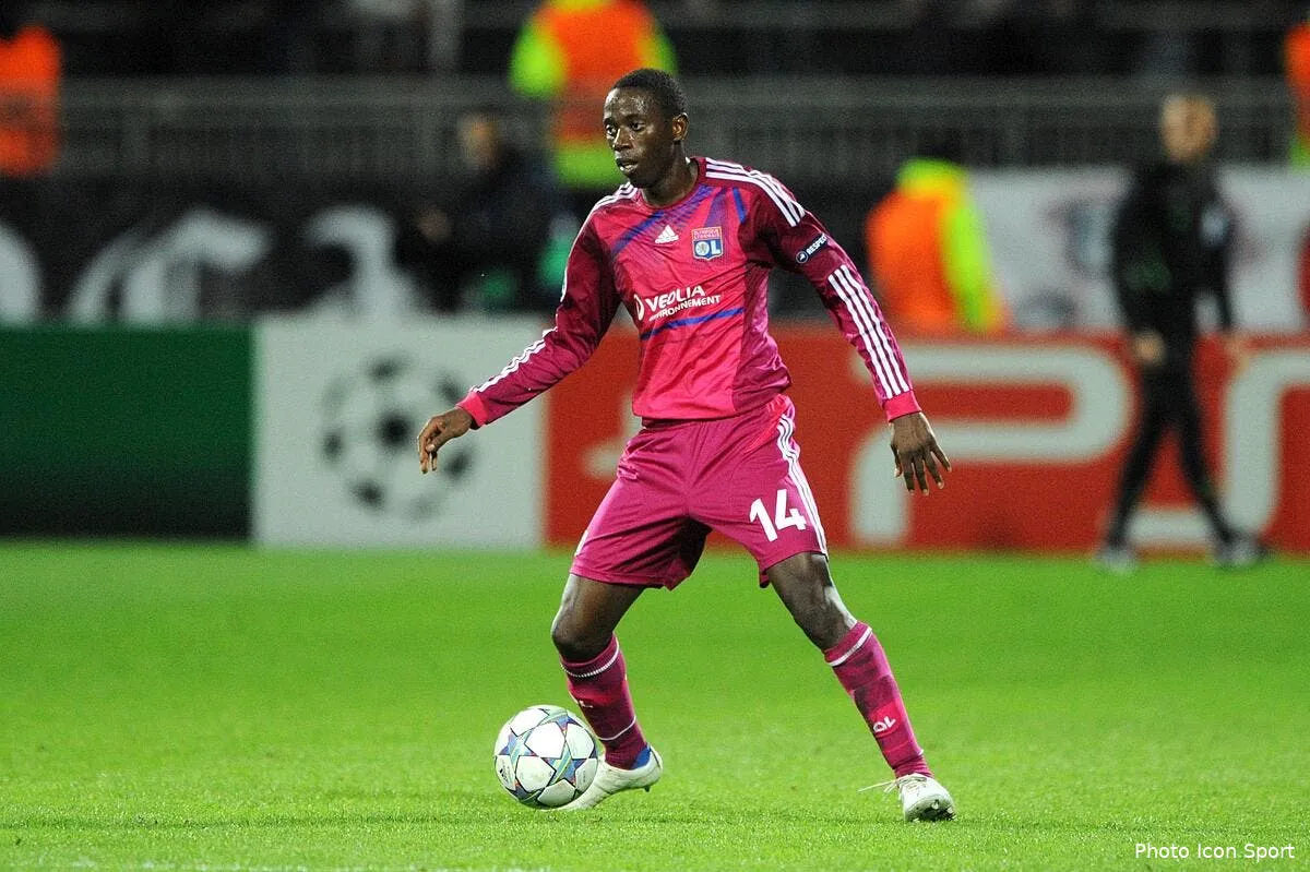 dabo meme a l entrainement avec l ol il voit rouge iconsport jpt 021111 06 4929800