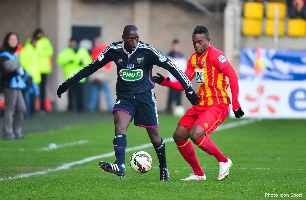 dabo se retient pour ne pas mettre le feu a l ol dabo 1105355