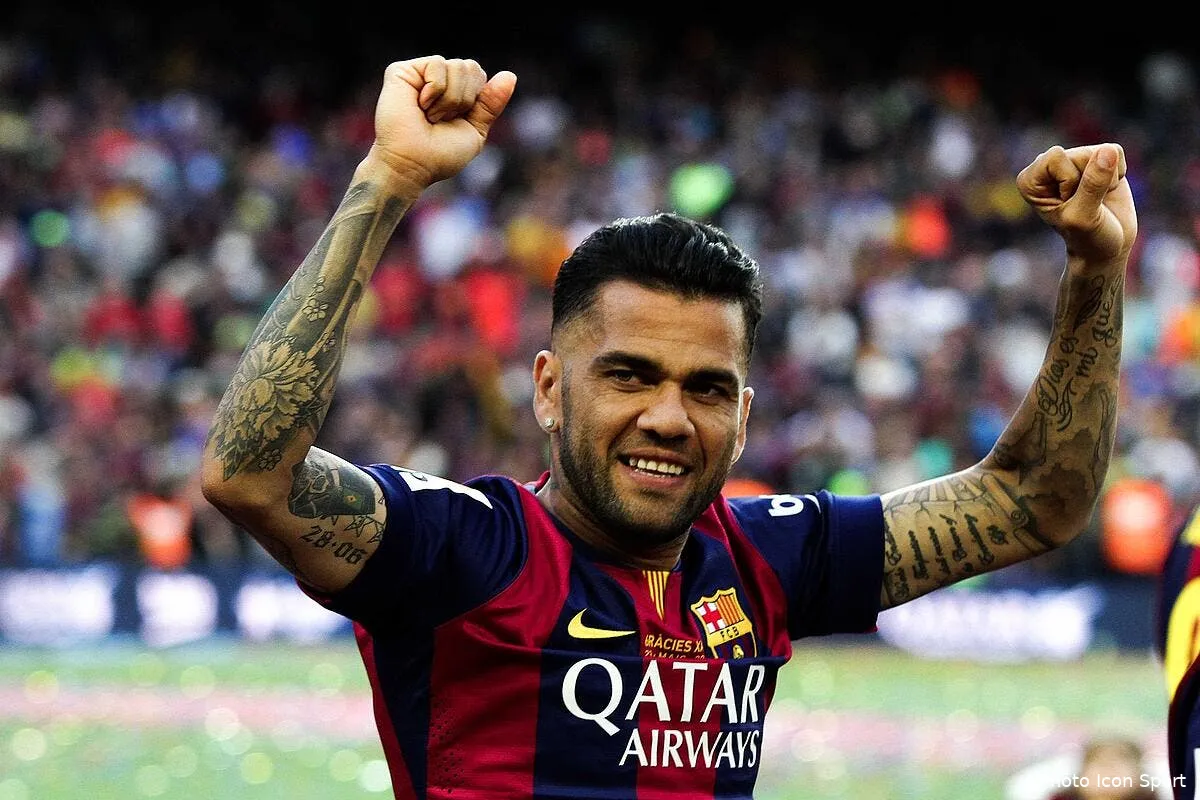 dani alves au psg c est plutot mal barre iconsport plu 230515 08 07112231