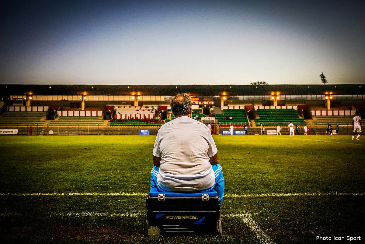 dans un cafe de montevideo bielsa allume cavani iconsport hao 280715 09 07125907