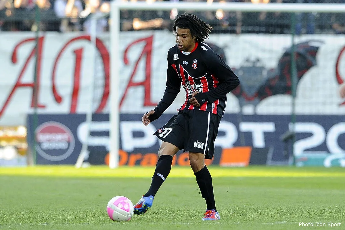 dans un premier temps menace kevin anin finalement soutenu par nice iconsport aim 080412 101 3039931