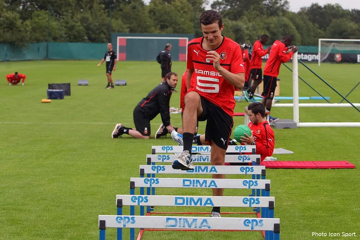 danze reste et prolonge au stade rennais iconsport vmi 020712 08 1936931