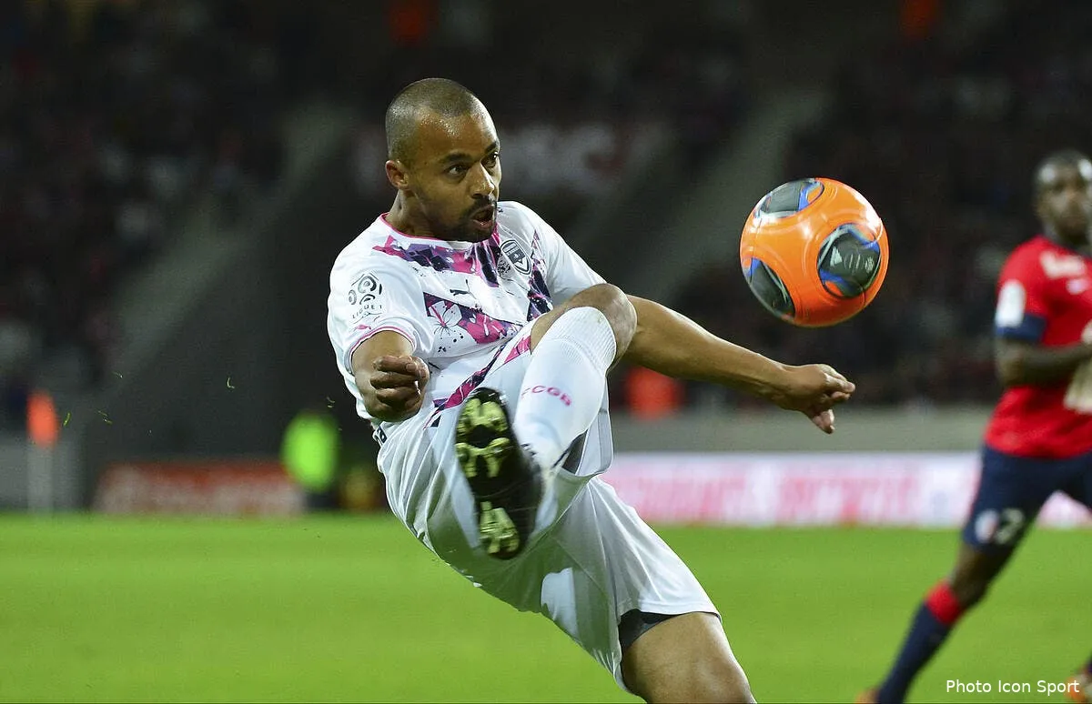 david bellion signe au red star iconsport win 270414 85 0986581