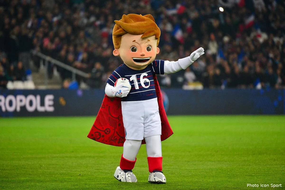 david guetta aux platines de l euro 2016 iconsport win 181114 01 03 1113447