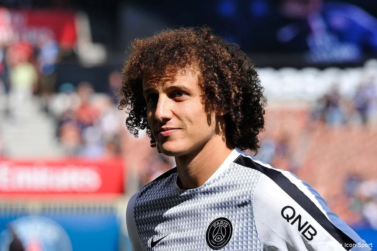david luiz est deja doublement indispensable au psg david luiz 890893