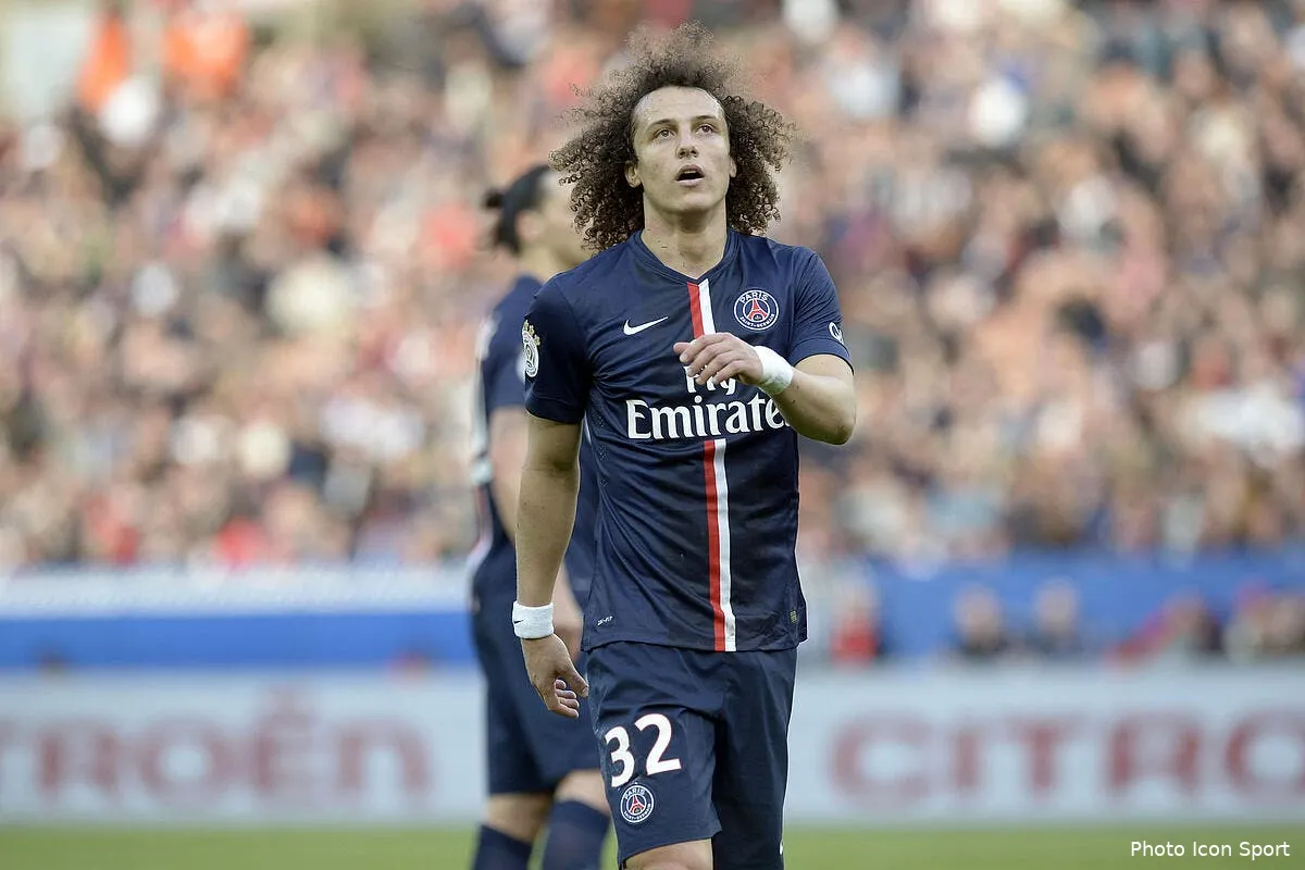 david luiz piege l arbitre pour ne pas rater om psg iconsport fer 070315 61 21106117