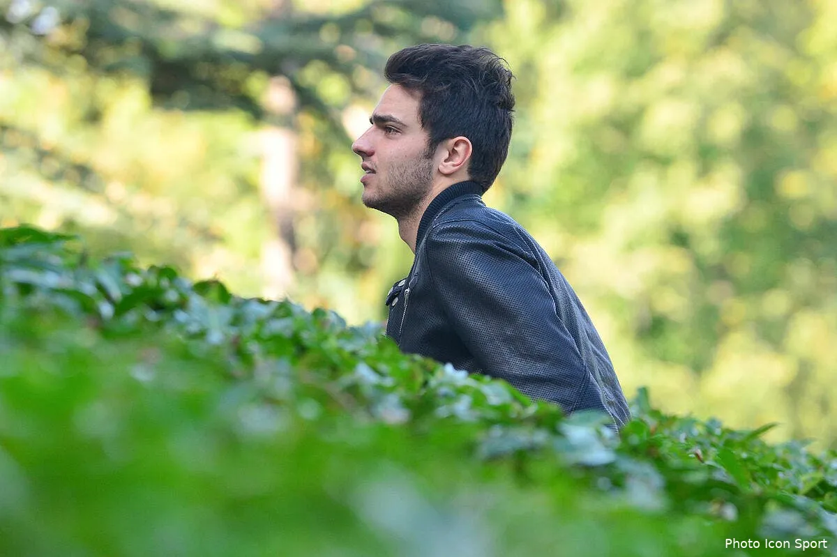 de l ol aux bleus grenier veut durer au sommet iconsport win 071013 08 0367611