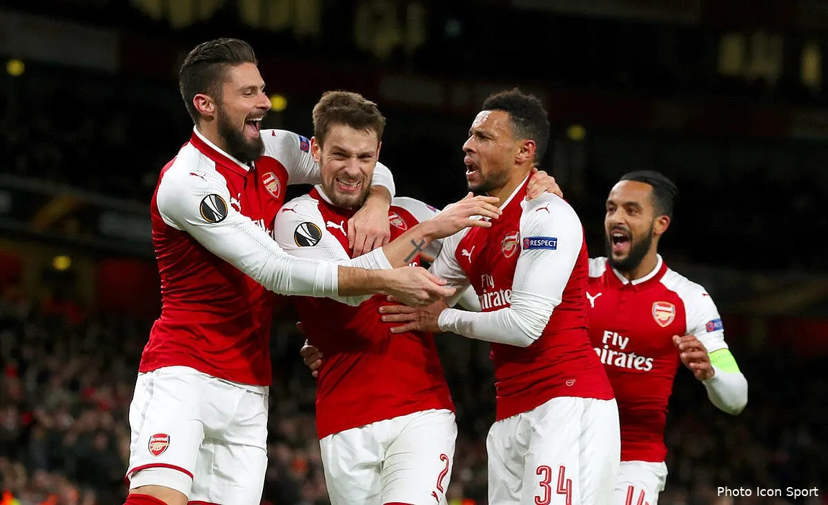 debuchy est toujours la et il marque meme un beau but iconsport icon pa 34047623202479