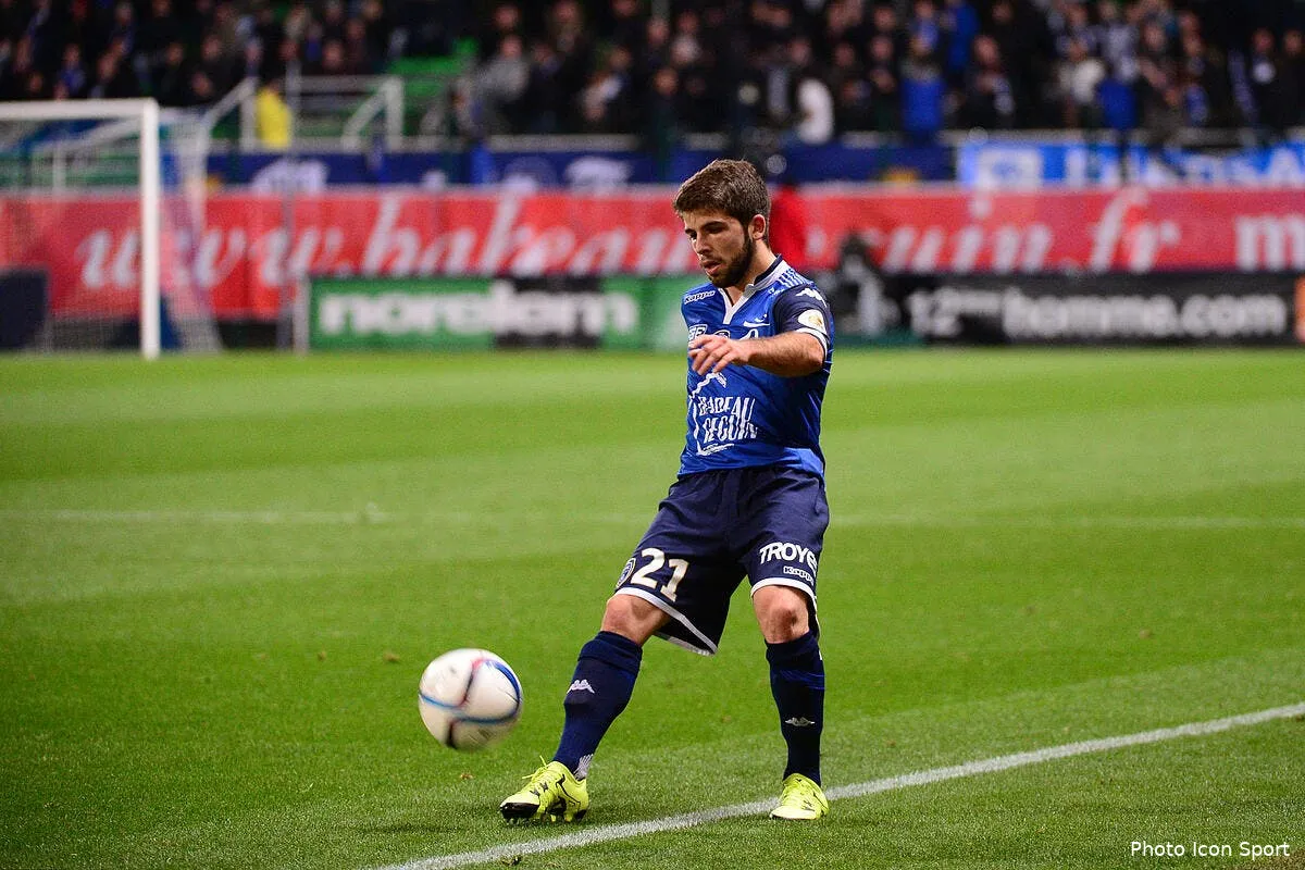 dechaine lorient pose une offre pour cabot iconsport win 121215 01 3277131915