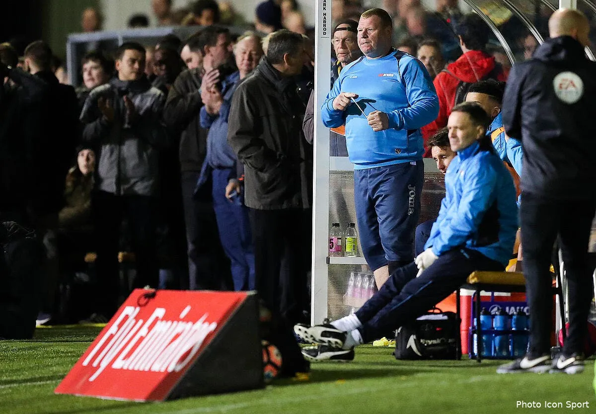 demission et scandale pour le gardien de but mangeur de gateau iconsport pa 30202849171570