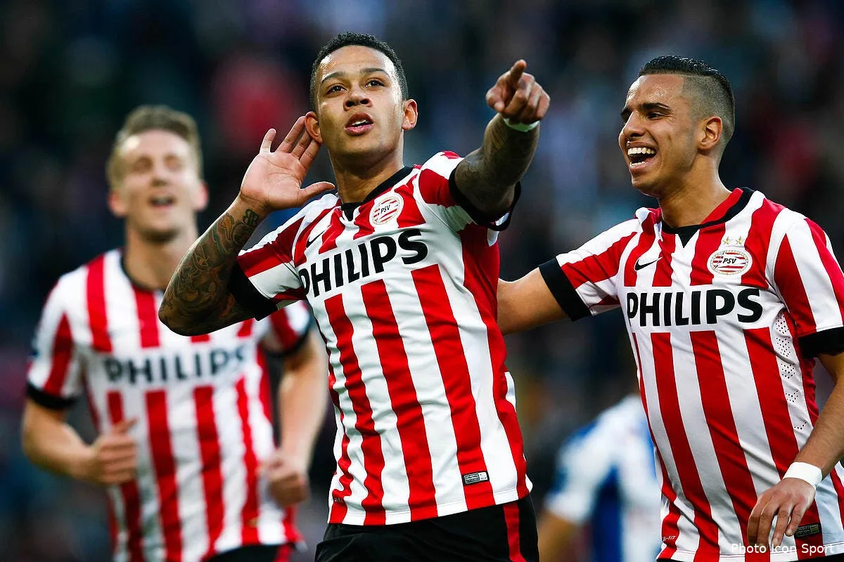 depay direction manchester united pour 30 me iconsport vim 180415 01 05110735
