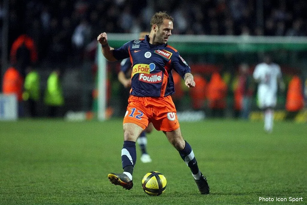 dernis ne fait pas de fixette sur la coupe 70114 18023