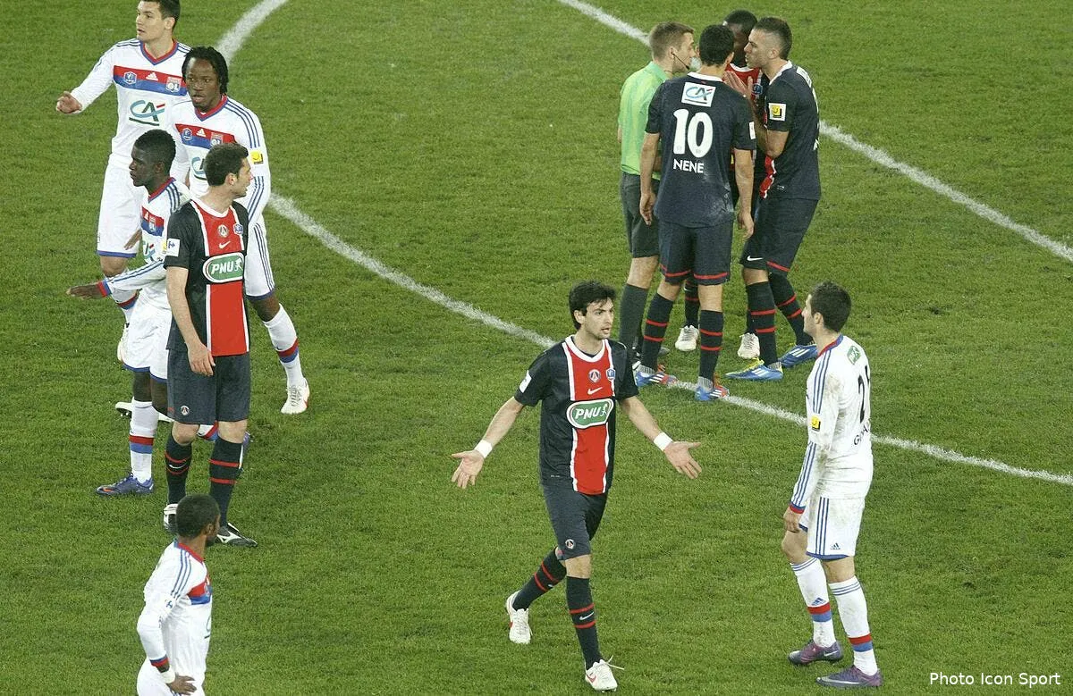 derriere l om et le psg c est parfait pour l ol iconsport lai 210312 44 5241021