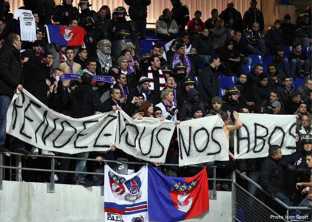des supporters du psg impliques dans des incidents apres asse psg iconsport con 101211 73 0629072