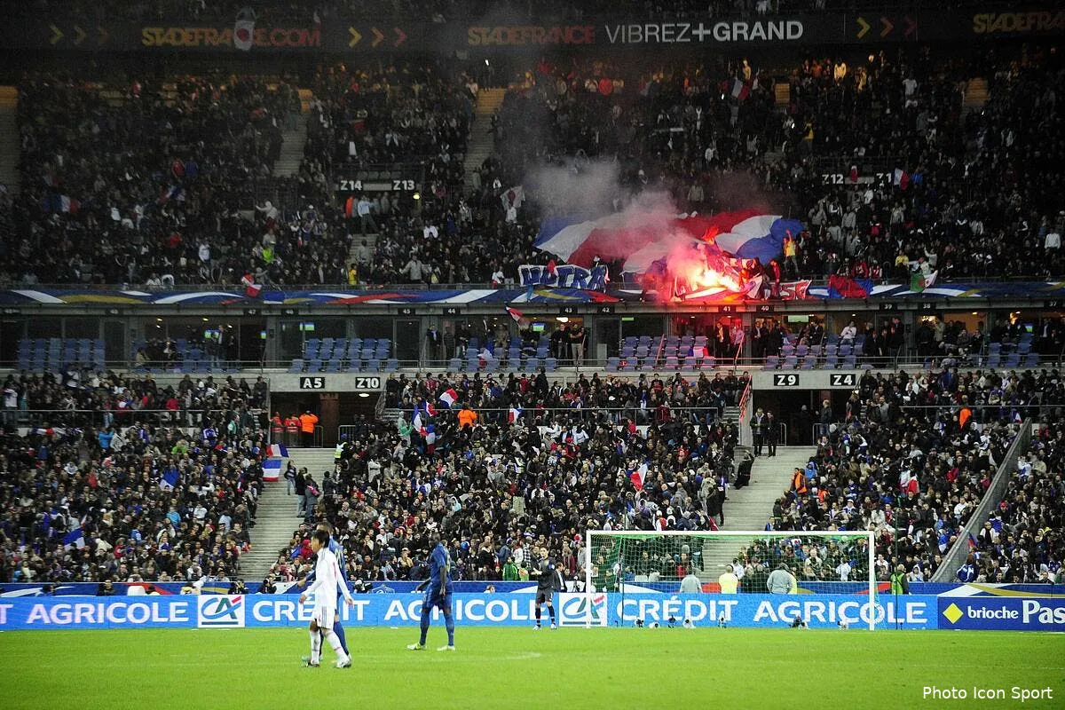 des ultras du psg se font entendre lors de france japon iconsport noe 121012 47 11540928