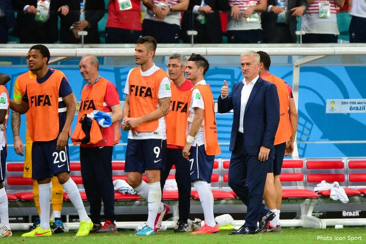 deschamps a la banane mais il calme tout le monde iconsport in 200614 06 03 285681