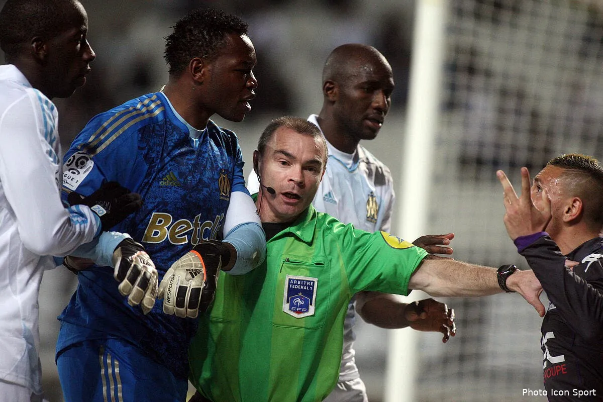 deschamps a trouve tout ce qui a plombe l om en ligue 1 iconsport guy 030312 96 6132476