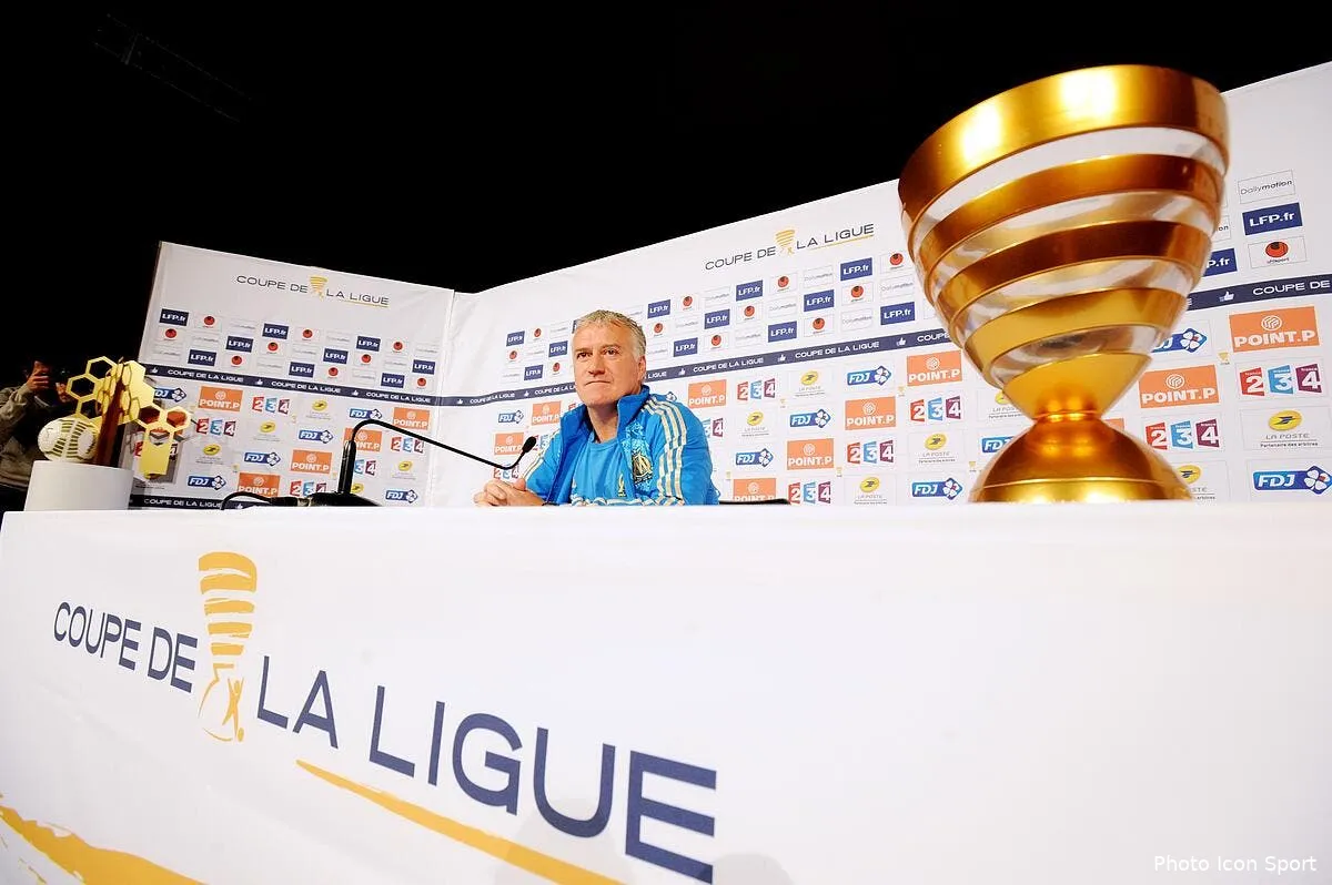 deschamps a une pensee pour ses pires ennemis apres la victoire de l om iconsport pet 130412 07 1533702