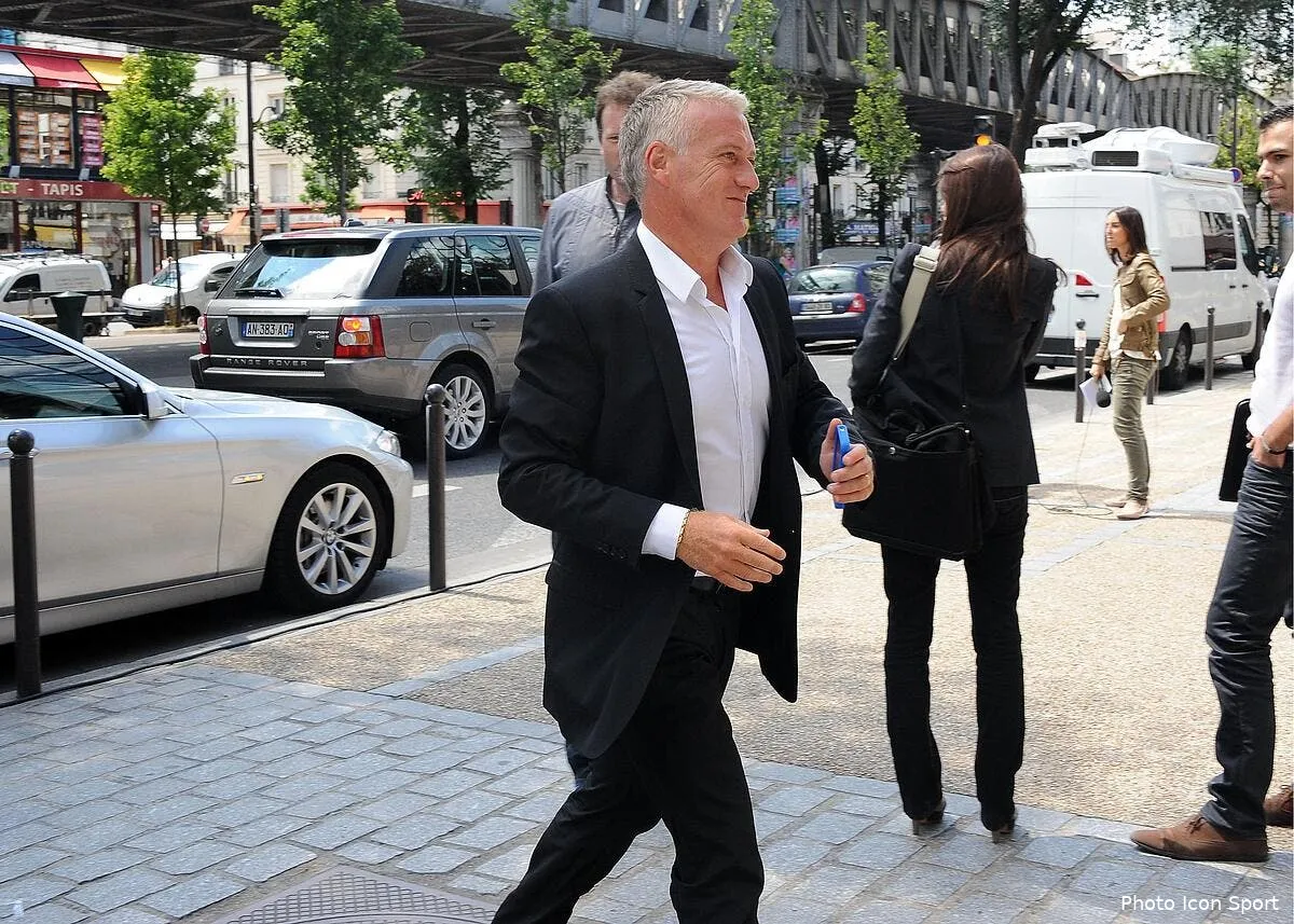 deschamps je suis attache a ce maillot bleu blanc rouge iconsport per 090712 01 0337126