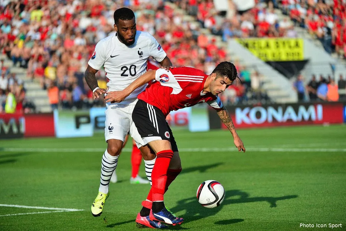 deschamps ne digere pas la defaite en albanie iconsport win 130615 02 04113691