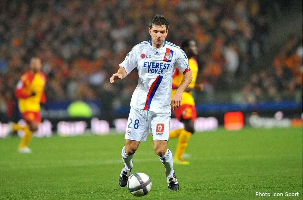 deux ans de plus pour toulalan a l ol 66440 14870