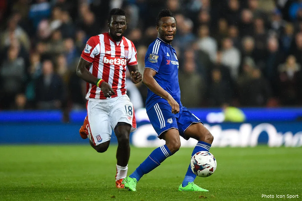 deux attaquants refusent l om iconsport 24570413132161