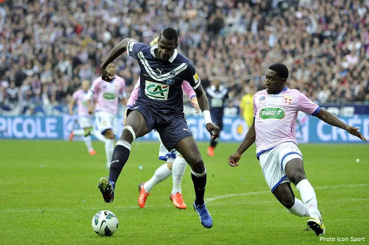 diabate frappe deux fois et bordeaux abat evian iconsport noe 310513 06 0258521