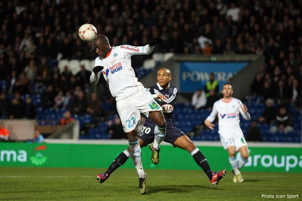 diawara caresse les supporters de l om dans le sens du poil iconsport blo 181112 55 9444037