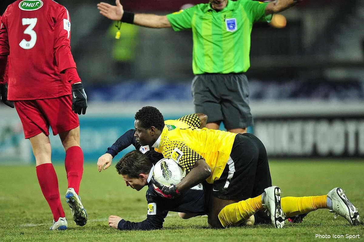 dijon en a marre des des buts de merde iconsport noe 150212 03 0431189