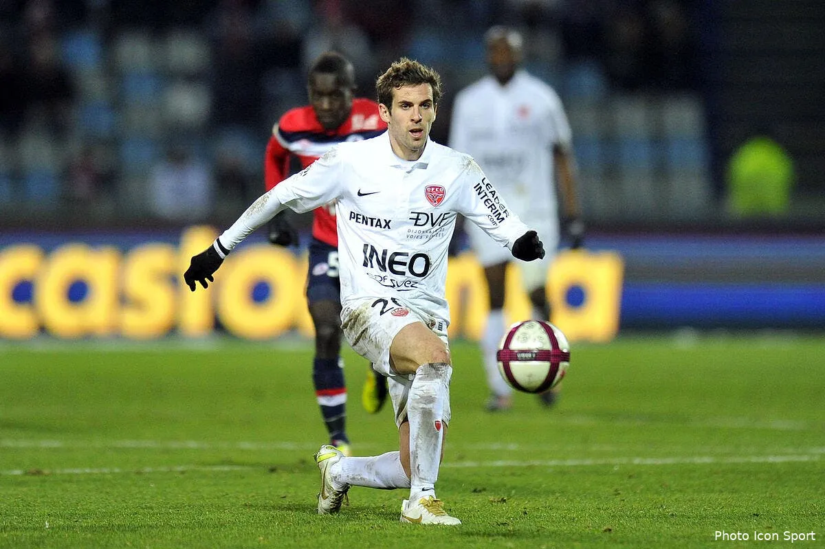 dijon met un veto sur corgnet et jovial iconsport noe 111211 03 1229330
