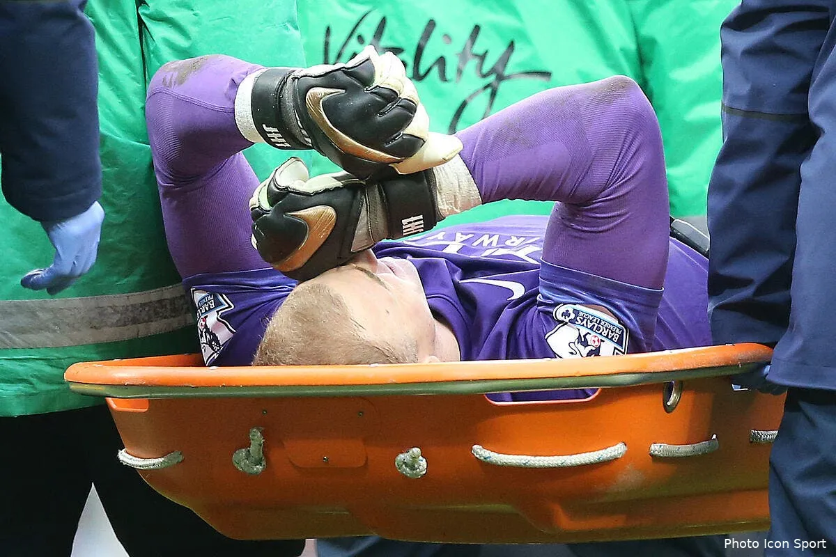 dimanche noir pour city qui perd le derby et deux joueurs iconsport pa 25876091137388