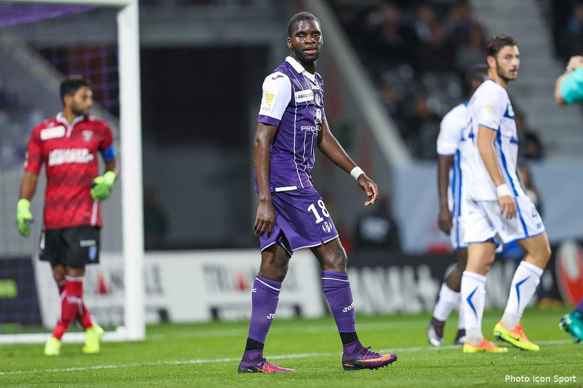 divers un attaquant du psg place en garde en vue edouard 1175112