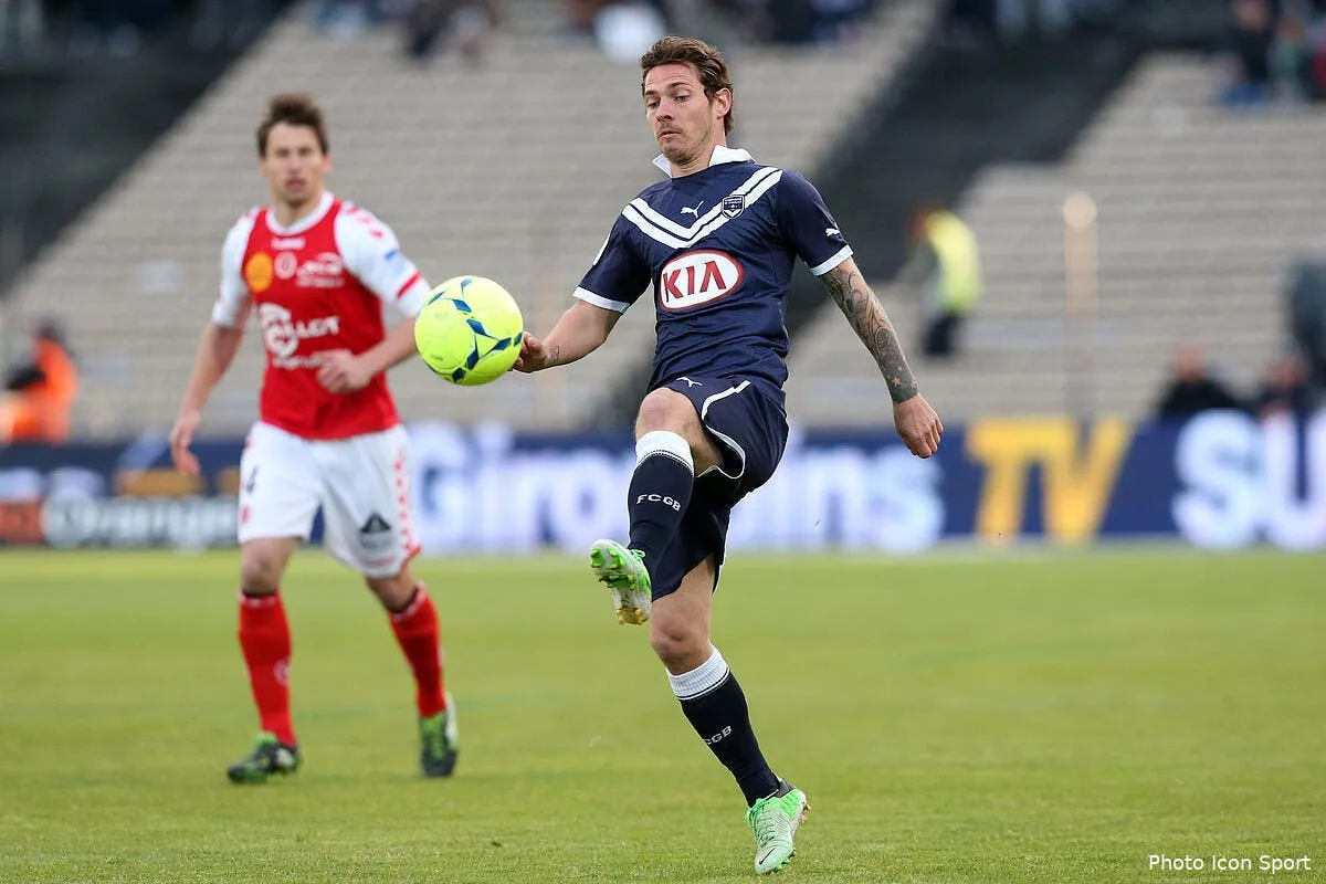 dj gillot a du mal a remixer bordeaux iconsport blo 270413 08 0355705