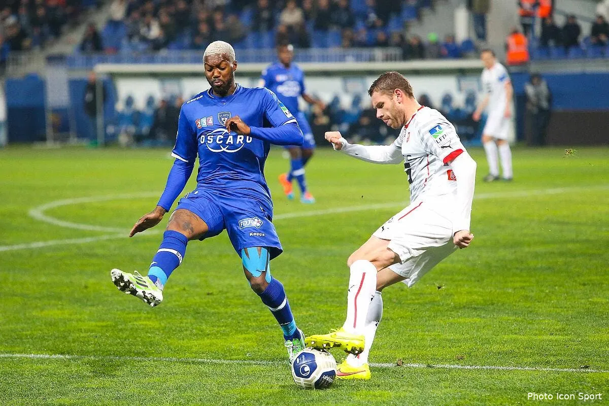 djibril cisse avoue penser a la retraite iconsport mae 130115 09 01101651