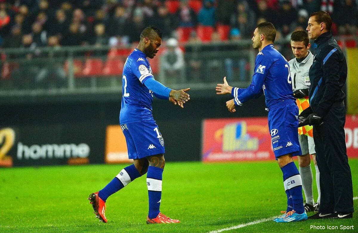 djibril cisse physiquement c est pas la fete iconsport win 110114 05 30 176585