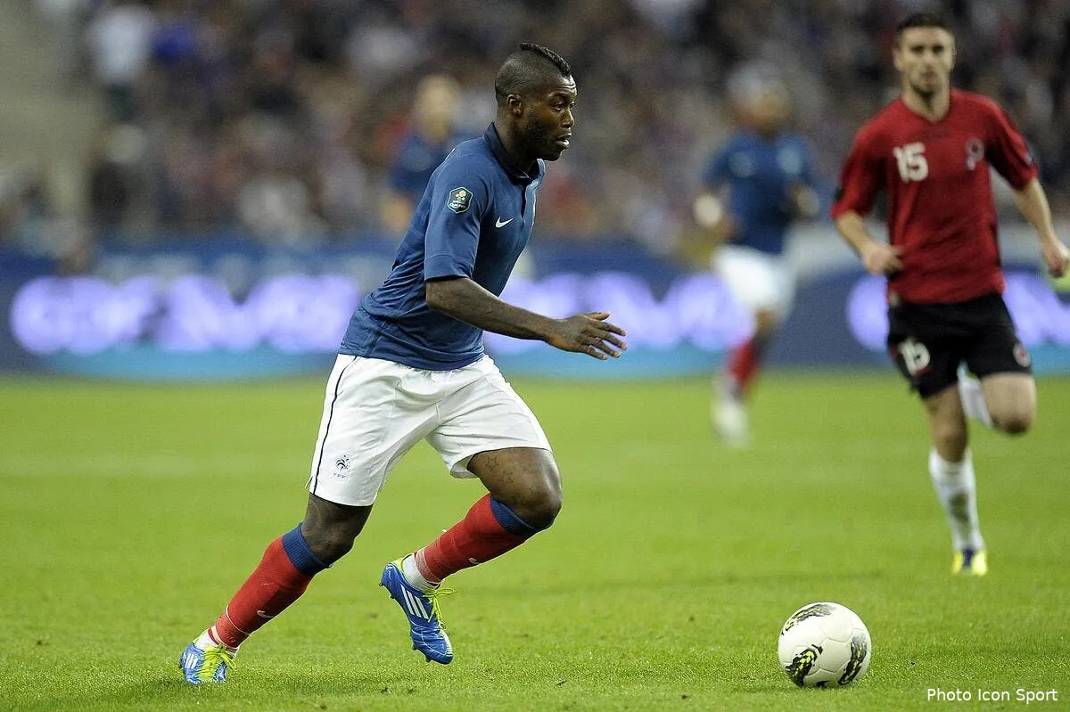 djibril cisse se fait chambrer par laurent blanc iconsport per 071011 881 0525759