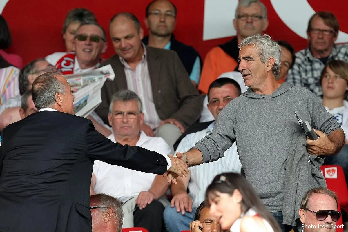 domenech a remis sa casquette de supporter de l ol iconsport vmi 200811 24 7125565