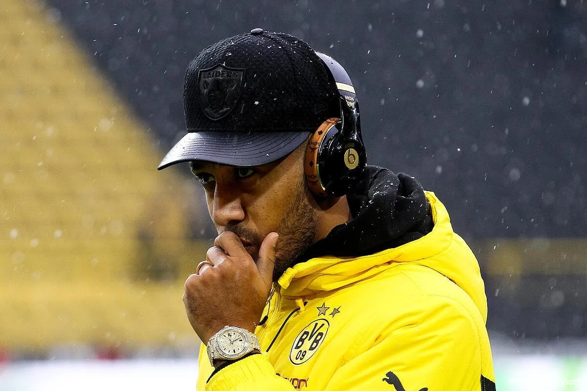 dortmund aubameyang victime d un boycott au mercato iconsport icon fir 091217 08 74207135