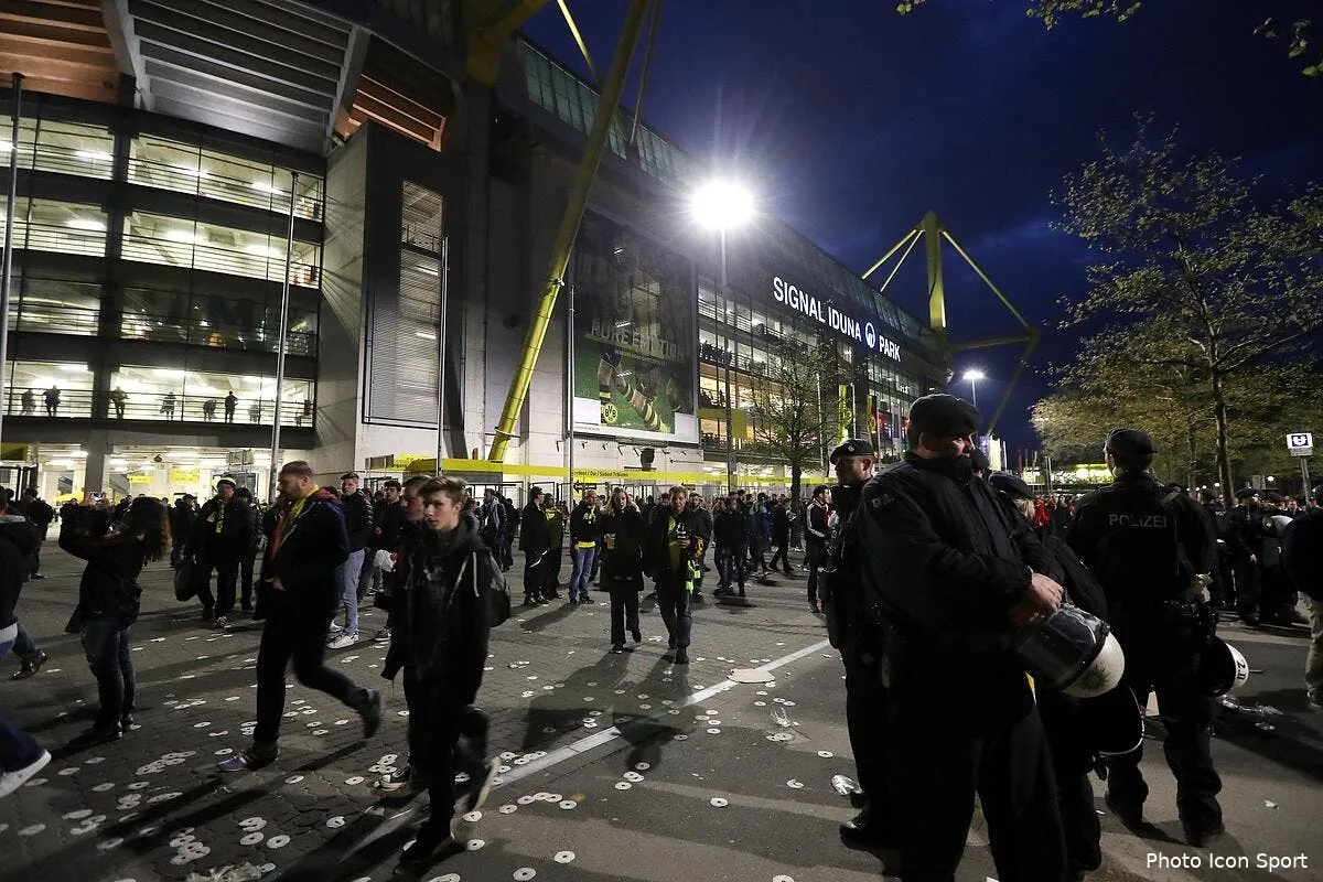 dortmund un individu interpelle apres l attaque du bus du borussia iconsport pa 30898133176444