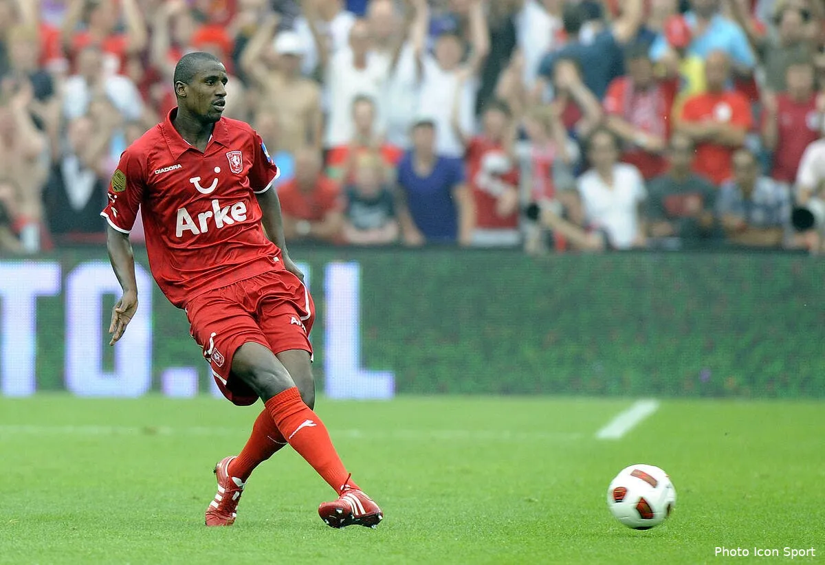 douglas a l ol une bonne blague pour lacombe iconsport soe 110711 01 0322181