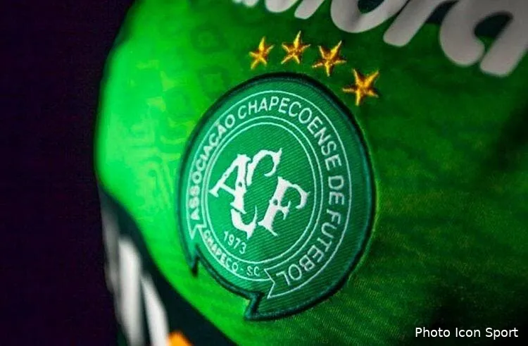 drame le foot bresilien couve chapecoense apres la mort de 75 personnes cycwi7sxuaa6yj0162512