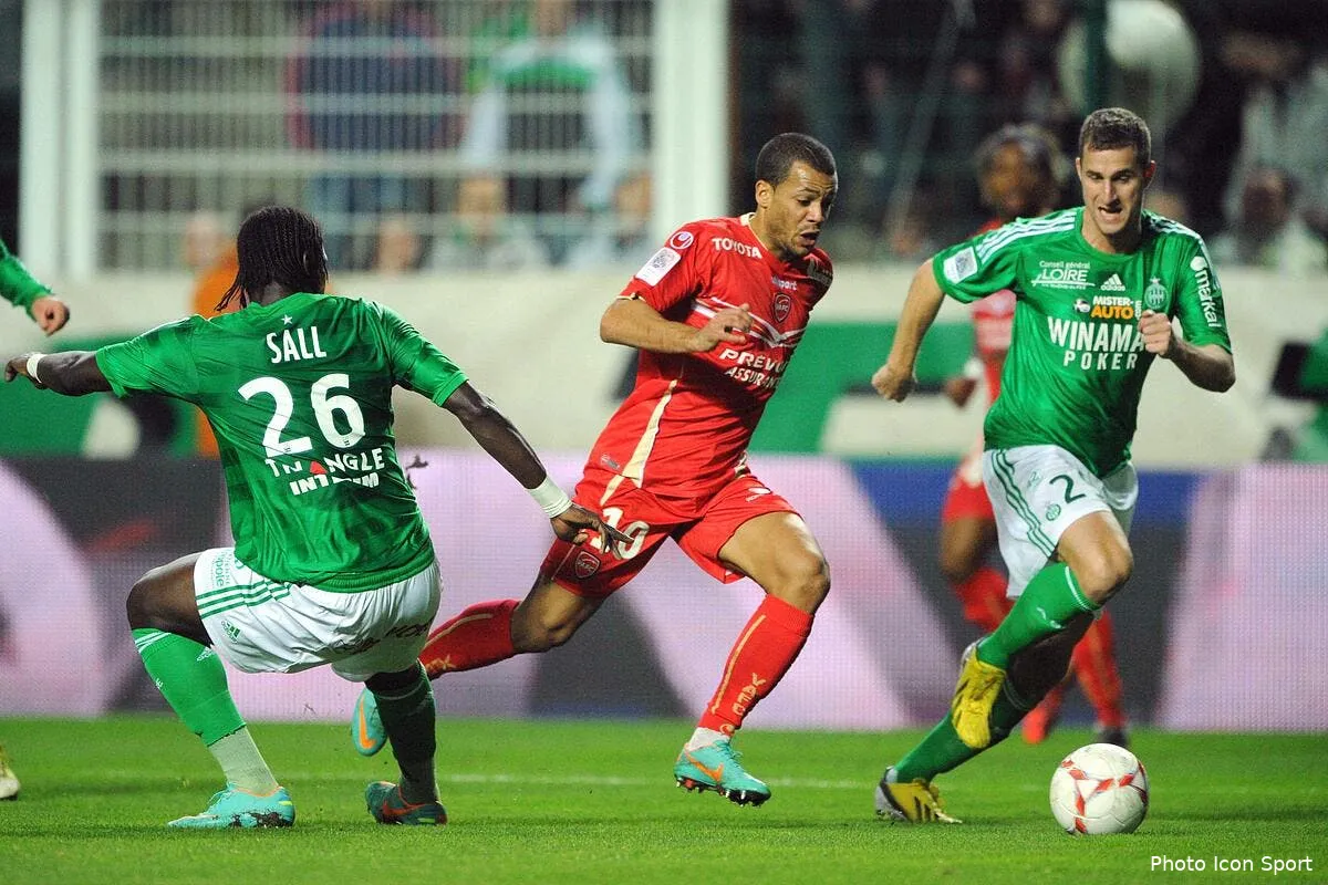 drapeau vert sur la ligue 1 iconsport jpt 231112 01 0243829