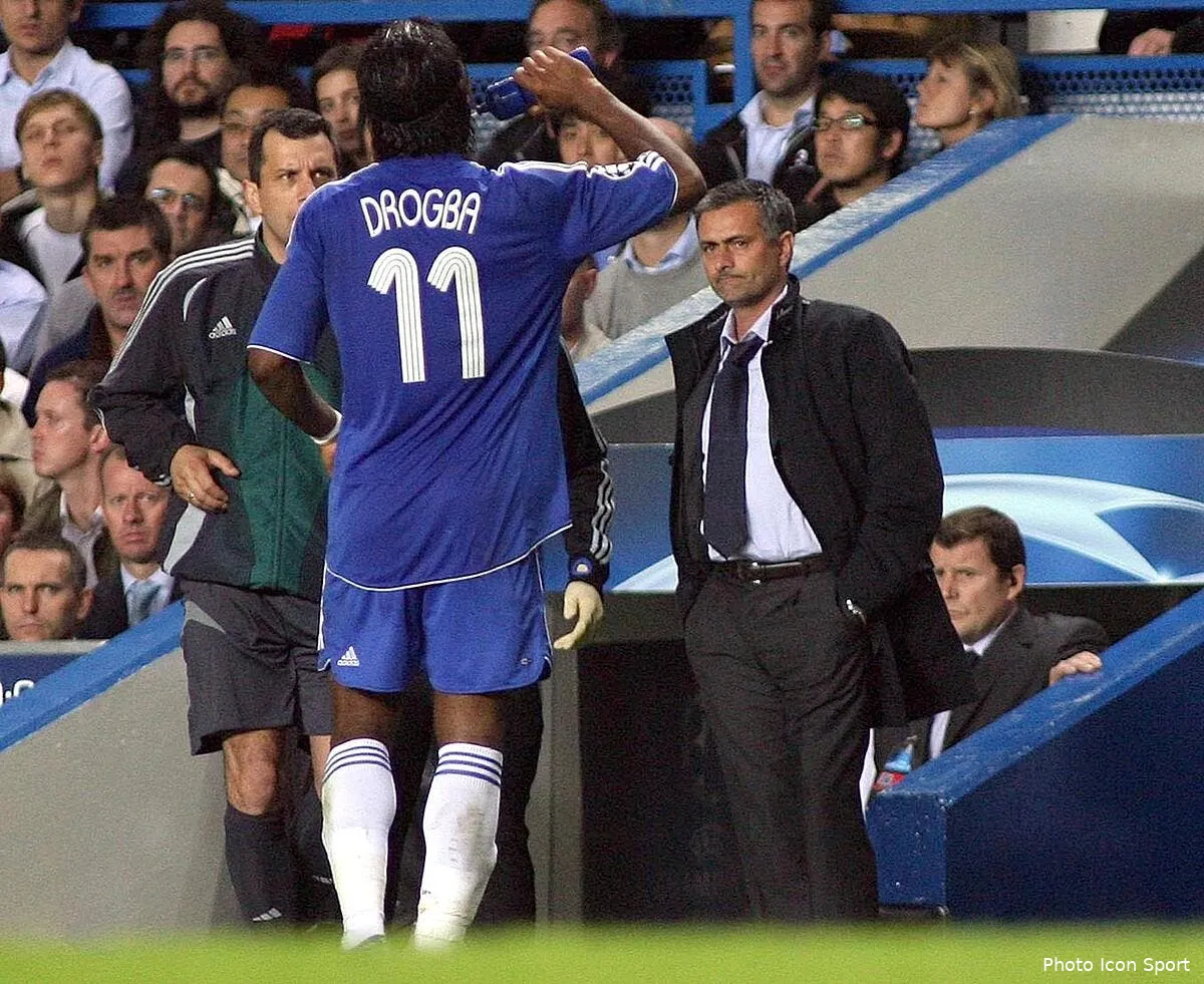 drogba a chelsea mourinho a une idee originale iconsport sbi 181006 44 1561899